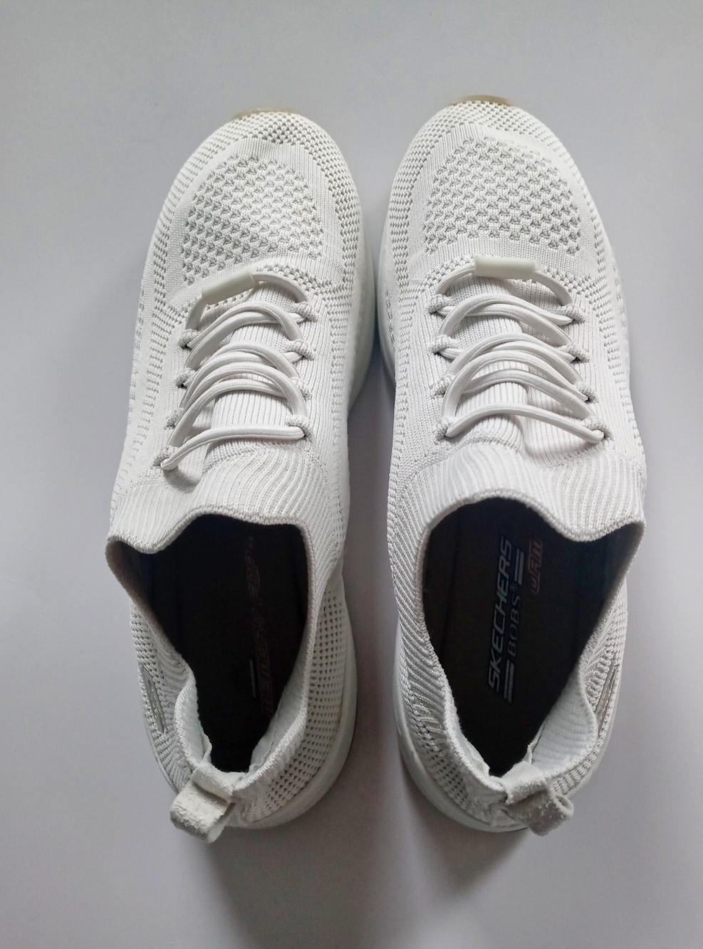 EUC Women's Skechers Bobs Sparrow 2.0 Allegiance Crew Sneakers, Size 8.5, Cream